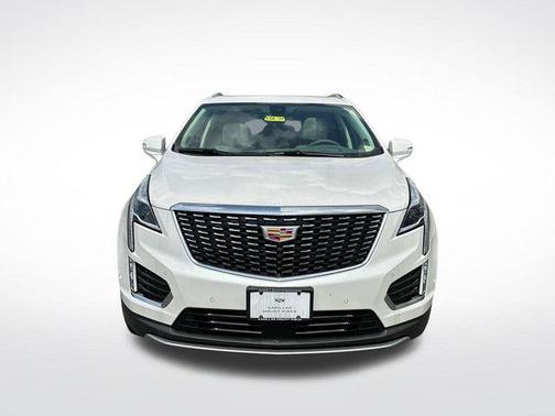 Crystal White Tricoat 2026 Cadillac XT5 Premium Luxury