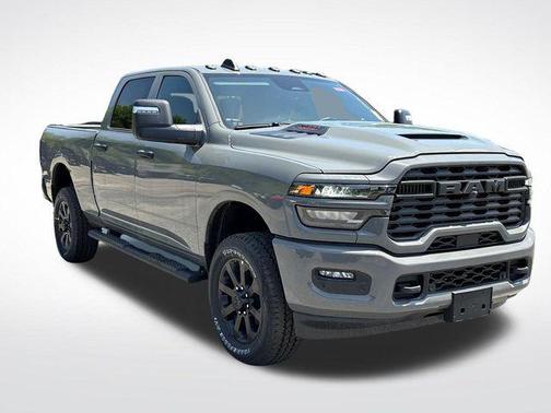 Ceramic White 2026 RAM 2500 Tradesman Crew Cab 4x4 6'4' Box