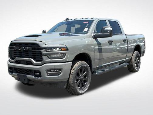 Ceramic White 2026 RAM 2500 Tradesman Crew Cab 4x4 6'4' Box