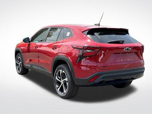 Apex Red 2026 Chevrolet Trax FWD 1RS