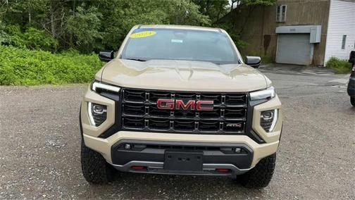 2024 GMC Canyon Base
