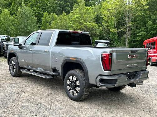 2025 GMC Sierra 3500 Denali