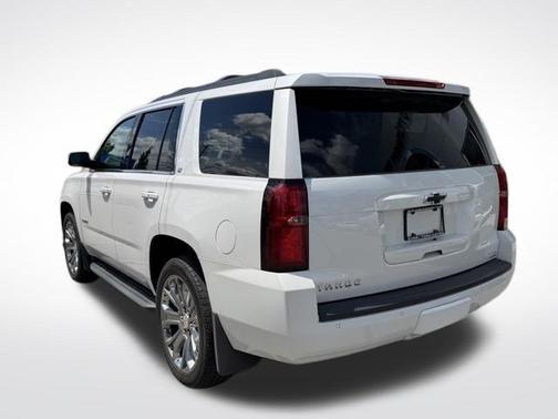 Iridescent Pearl Tricoat 2017 Chevrolet Tahoe LT