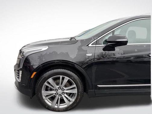 Stellar Black Metallic 2024 Cadillac XT5 Premium Luxury