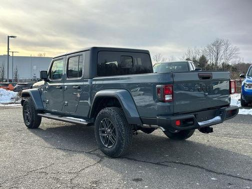 2026 Jeep Gladiator Sport S