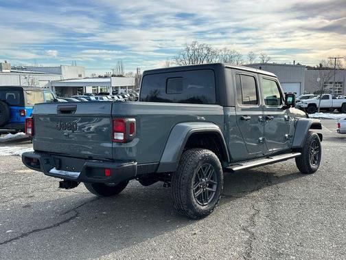 2026 Jeep Gladiator Sport S
