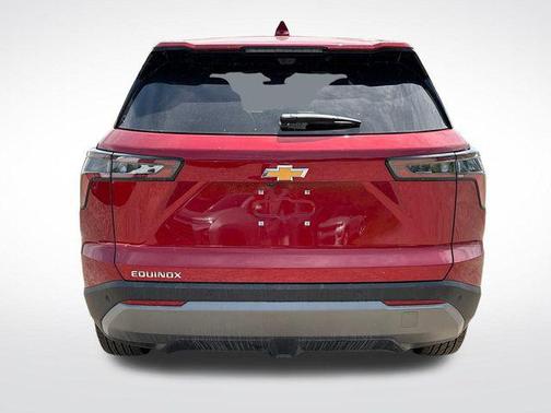 Radiant Red Tintcoat 2026 Chevrolet Equinox 1LT