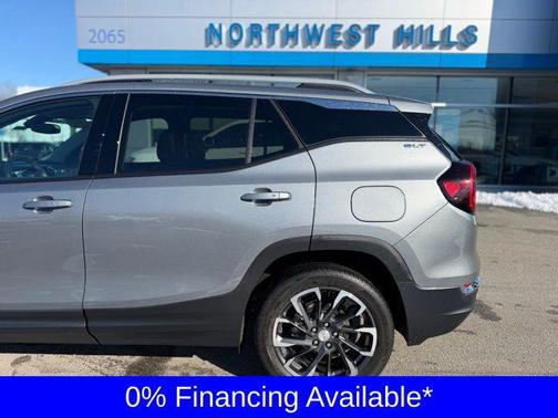 2023 GMC Terrain SLT