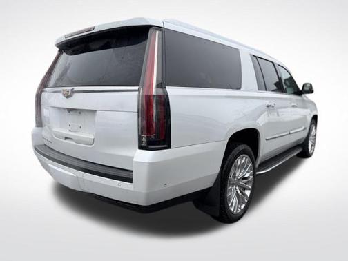 2019 Cadillac Escalade ESV Luxury