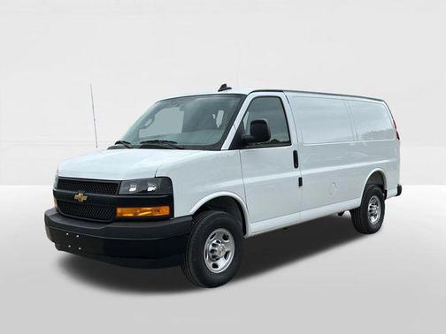 2025 Chevrolet Express 2500 RWD 2500 Regular Wheelbase WT