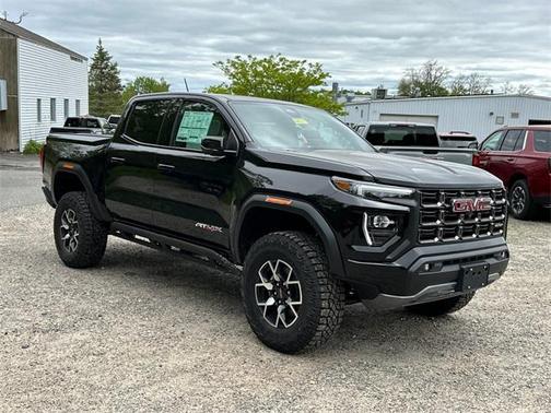 2025 GMC Canyon Base