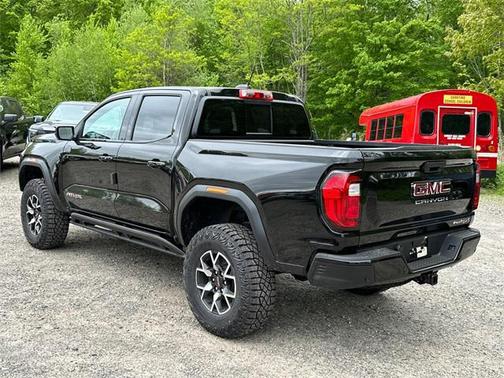 2025 GMC Canyon Base
