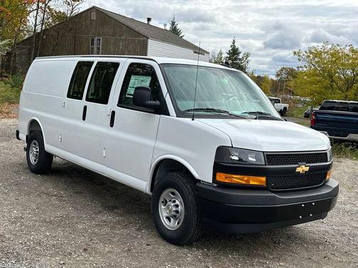 2025 Chevrolet Express 2500 RWD 2500 Extended Wheelbase WT