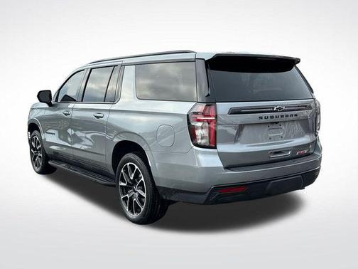 2023 Chevrolet Suburban RST