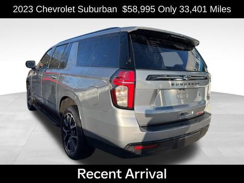 2023 Chevrolet Suburban RST