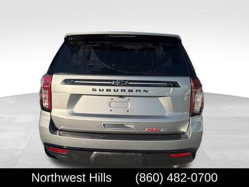 2023 Chevrolet Suburban RST