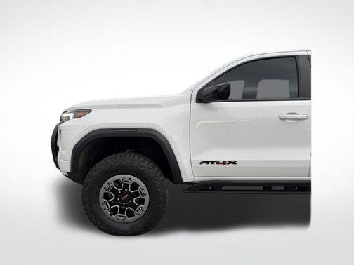 Summit White 2023 GMC Canyon AT4X