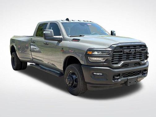 Ceramic Gray Clearcoat 2026 RAM 3500 Tradesman Crew Cab 4x4 8' Box