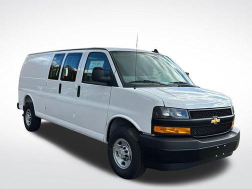 2025 Chevrolet Express 2500 RWD 2500 Regular Wheelbase WT