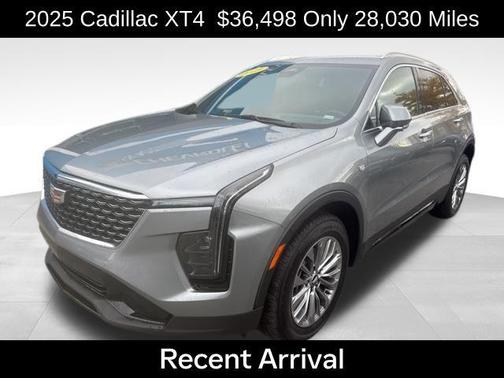 2025 Cadillac XT4 Premium Luxury