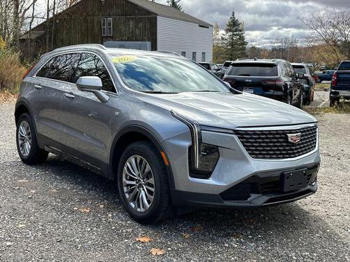2025 Cadillac XT4 Premium Luxury