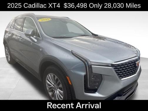2025 Cadillac XT4 Premium Luxury