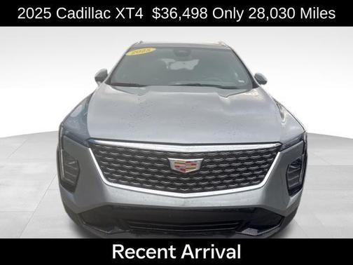 2025 Cadillac XT4 Premium Luxury