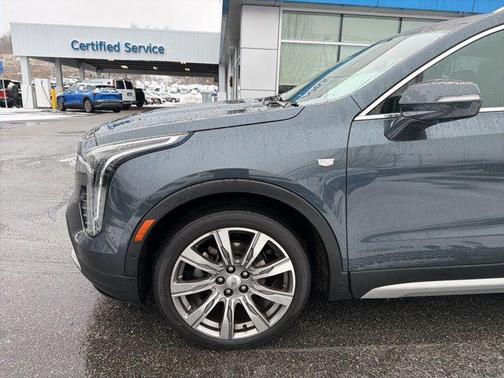 2019 Cadillac XT4 Premium Luxury