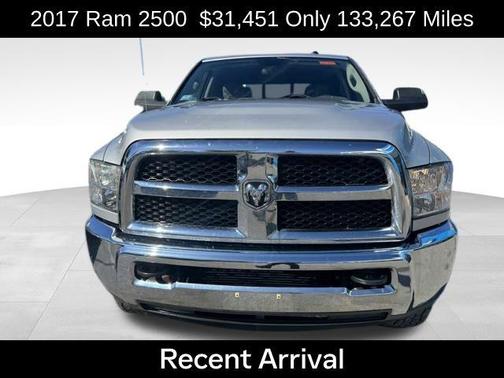 2017 RAM 2500 SLT Crew Cab 4x4 6'4' Box