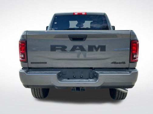 Ceramic Gray Clearcoat 2026 RAM 2500 Big Horn Crew Cab 4x4 6'4' Box