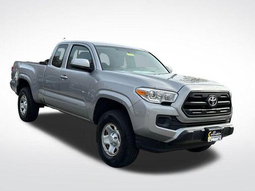 2017 Toyota Tacoma SR