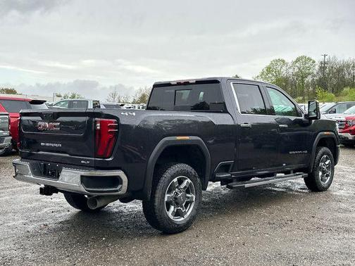 2025 GMC Sierra 2500 SLT
