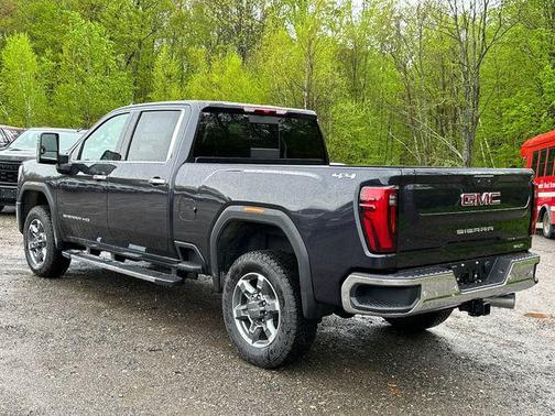 2025 GMC Sierra 2500 SLT