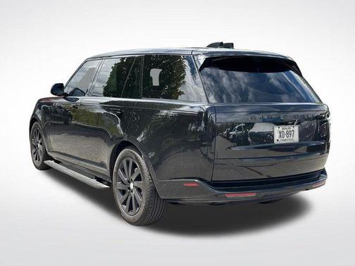Ligurian Black SV Bespoke Ultra Metallic Gloss 2024 Land Rover Range Rover P400 SE