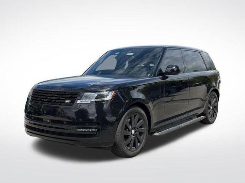 Ligurian Black SV Bespoke Ultra Metallic Gloss 2024 Land Rover Range Rover P400 SE