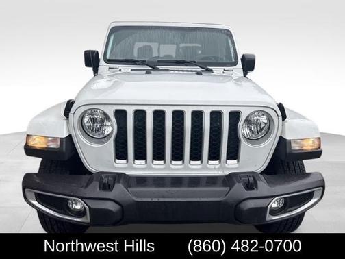 2023 Jeep Gladiator Overland