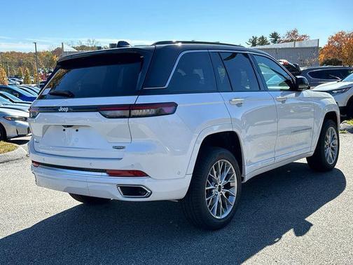 2025 Jeep Grand Cherokee Summit