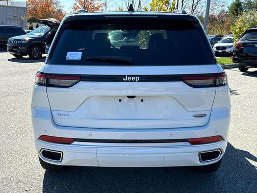 2025 Jeep Grand Cherokee Summit