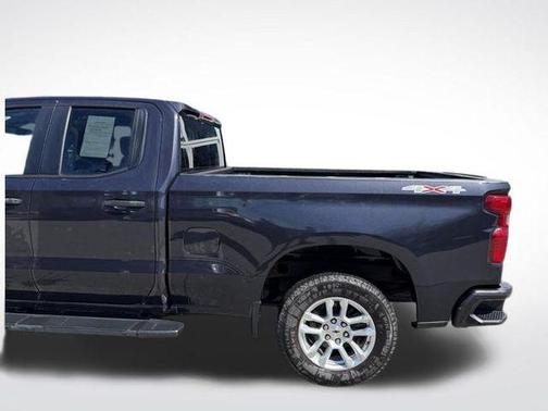 Dark Ash Metallic 2022 Chevrolet Silverado 1500 Custom