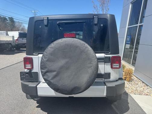 2012 Jeep Wrangler Sahara