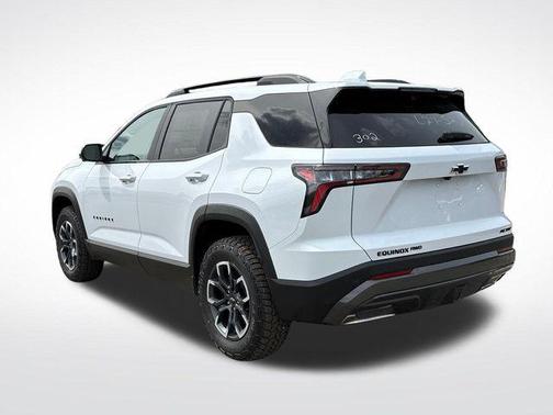 Polar White Tricoat 2026 Chevrolet Equinox AWD ACTIV