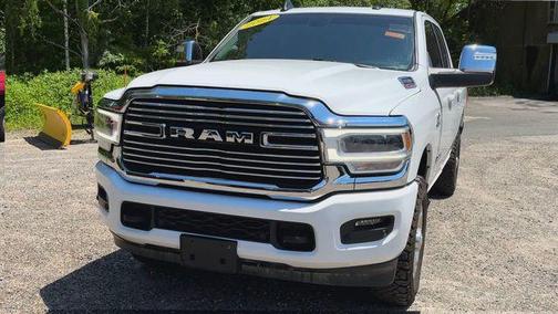 2024 RAM 2500 Laramie Crew Cab 4x4 6'4' Box