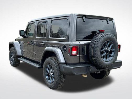 Granite Crystal Metallic Clearcoat 2026 Jeep Wrangler 85th Anniversary