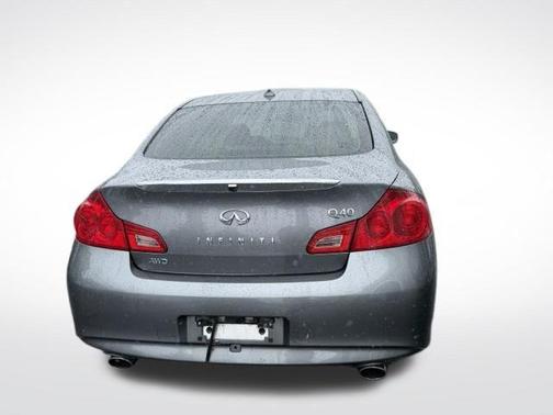 Graphite Shadow 2015 INFINITI Q40 Base