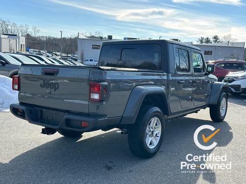 2022 Jeep Gladiator Sport S