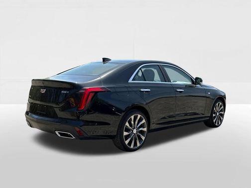 2025 Cadillac CT4 Luxury