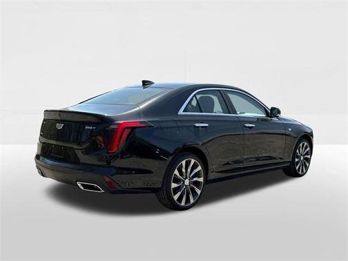 2025 Cadillac CT4 Luxury
