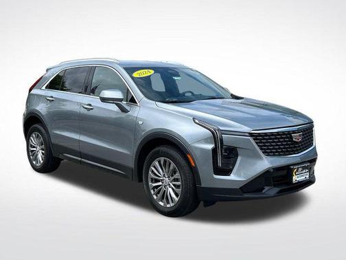 Argent Silver Metallic 2024 Cadillac XT4 Premium Luxury