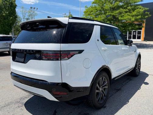 Fuji White 2021 Land Rover Discovery P360 S R-Dynamic