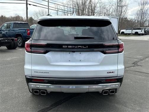2025 GMC Acadia Denali